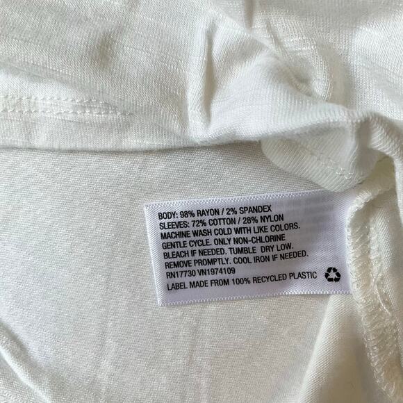 Knox Rose Women Blouse size XS White ShortSleeve Lace Sleeve V-neck Basic - Picture 7 of 9